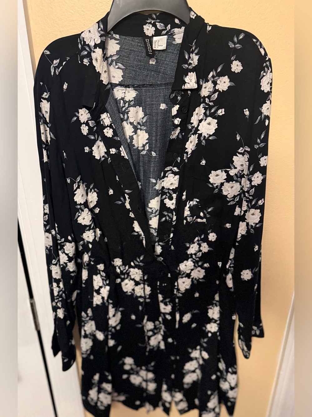 H&M Divided Floral Black & White Long Sleeve Shirt Dress